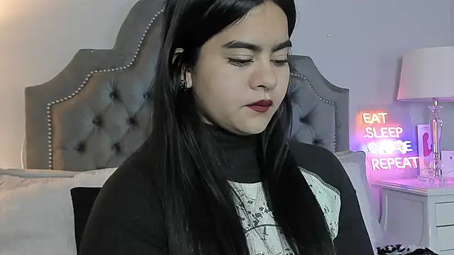 Snapshot of atena_hill chatting on November 2025 12:30:01 PM atena hill online show from November 2025 12:30:01 PM