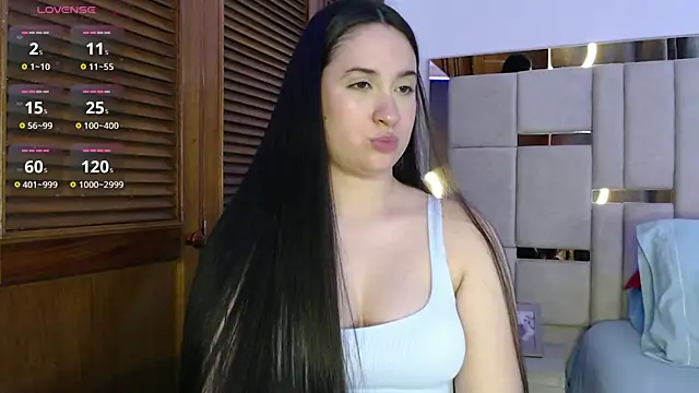 Snapshot of sofiaduque_26 chatting on January 2025 05:19:01 PM sofiaduque 26 online show from January 2025 05:19:01 PM