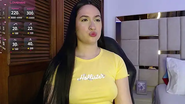 Snapshot of sofiaduque_26 chatting on February 2025 08:49:02 PM sofiaduque 26 online show from February 2025 08:49:02 PM