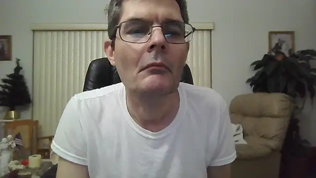 Copfiremen4566 online show from December 2024 02:52:02 AM