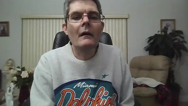 Copfiremen4566 online show from February 2026 06:00:02 AM