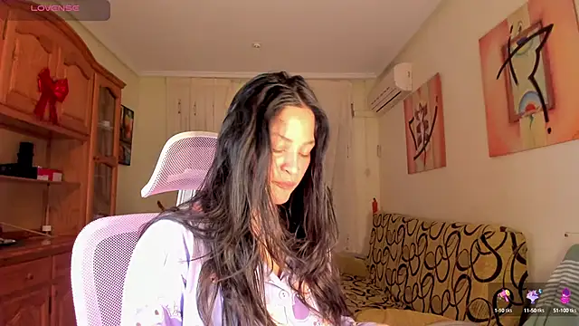 bella apont online show from February 2025 06:26:02 PM