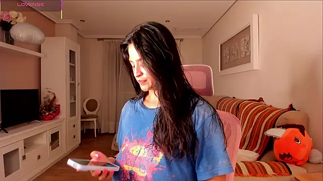 bella apont online show from September 2025 10:44:01 PM