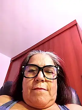 Snapshot of MARIANMILLS__ chatting on October 2025 01:52:02 AM MARIANMILLS   online show from October 2025 01:52:02 AM