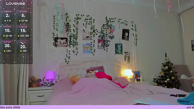 Snapshot of Neko_kitsune1 chatting on January 2025 01:06:02 PM Neko kitsune1 online show from January 2025 01:06:02 PM