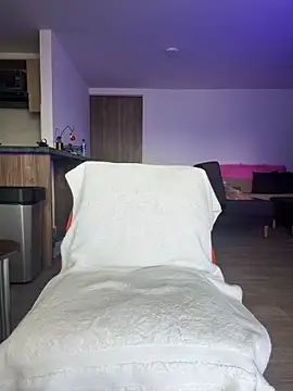 Georgiafox online show from December 2025 03:40:02 PM