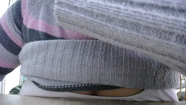 Contantin helena online show from December 2025 11:59:01 AM