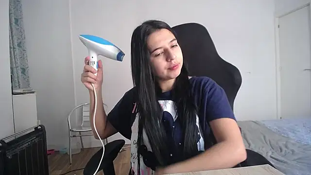 Snapshot of Contantin_helena chatting on January 2026 01:48:02 PM Contantin helena online show from January 2026 01:48:02 PM