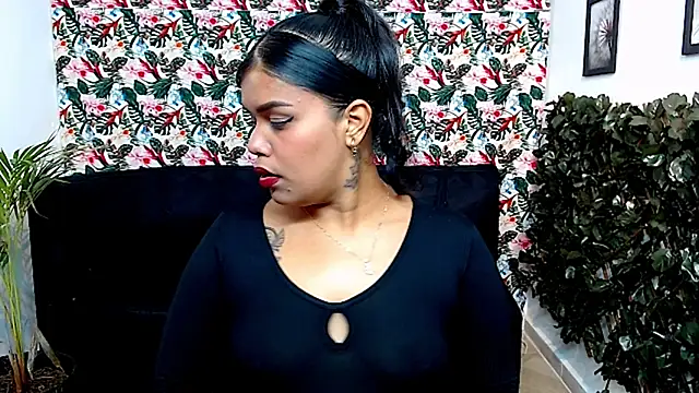 Wendy Hot  online show from December 2024 05:02:01 AM