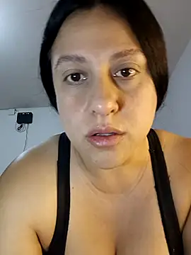 Snapshot of whitegirl0122 chatting on October 2025 08:21:02 PM whitegirl0122 online show from October 2025 08:21:02 PM