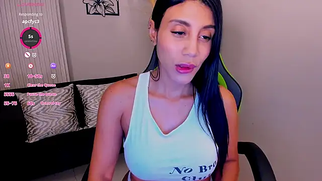 CharlotteCox  online show from December 2025 01:43:02 AM