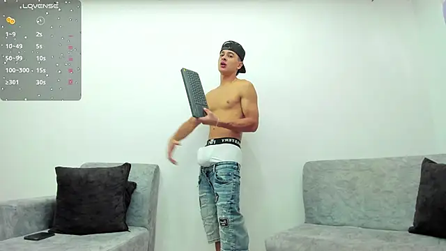 Snapshot of JuniorMorris_ chatting on February 2025 09:17:01 PM JuniorMorris online show from February 2025 09:17:01 PM