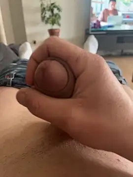 Snapshot of moi_seul chatting on December 2024 01:28:01 PM moi seul online show from December 2024 01:28:01 PM