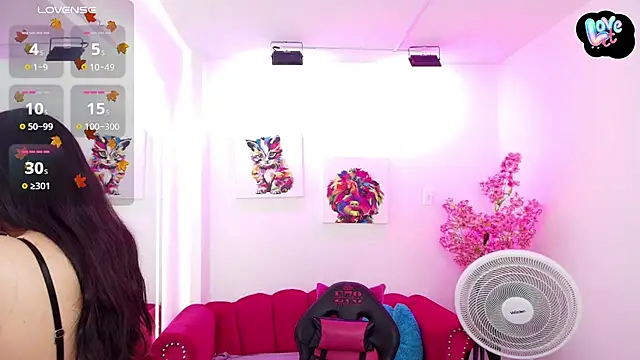 Miss dolly  online show from October 2025 12:41:02 PM