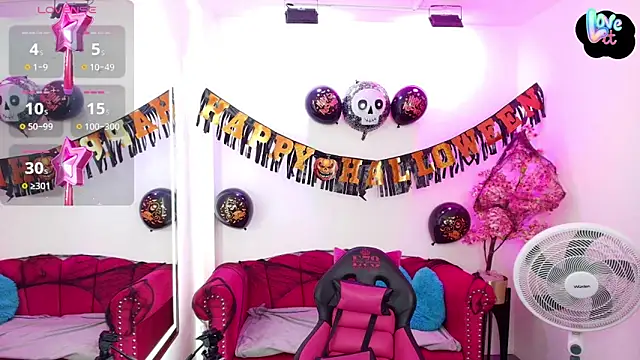 Miss dolly  online show from October 2025 12:17:02 PM