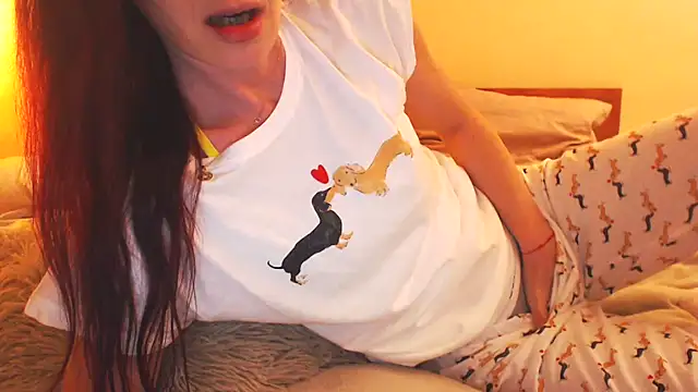 LovelyAndraGirl online show from February 2026 06:44:02 PM