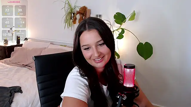 Lenas Room online show from April 2026 07:39:01 AM