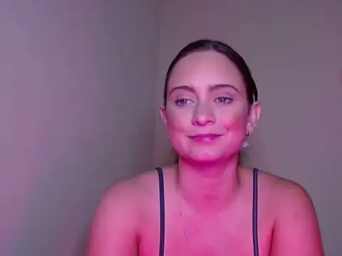 Snapshot of Sophie_Raegan chatting on January 2025 12:11:01 PM Sophie Raegan online show from January 2025 12:11:01 PM