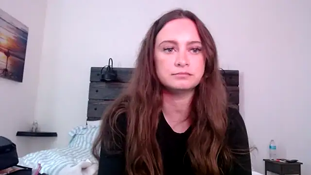 Snapshot of Sophie_Raegan chatting on February 2025 07:09:01 PM Sophie Raegan online show from February 2025 07:09:01 PM