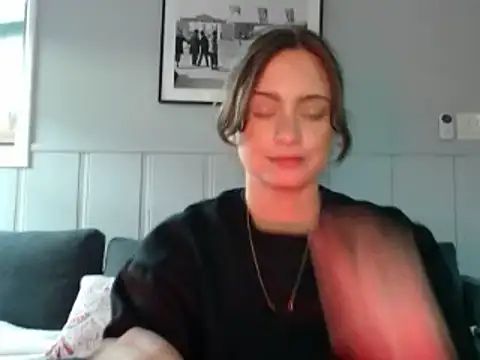 Snapshot of Sophie_Raegan chatting on February 2025 02:26:01 PM Sophie Raegan online show from February 2025 02:26:01 PM