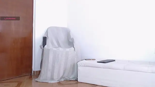 Snapshot of ana_bella1 chatting on February 2025 08:20:02 PM ana bella1 online show from February 2025 08:20:02 PM