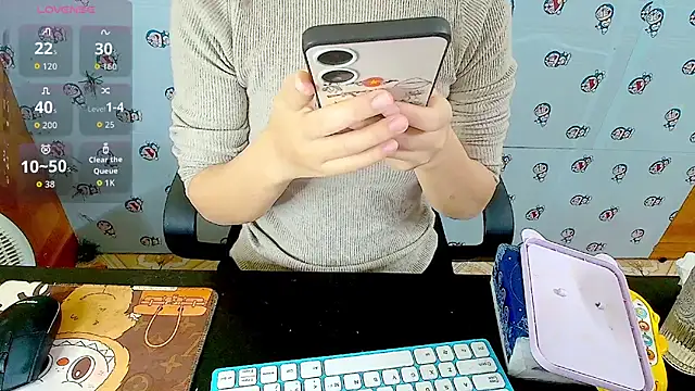   Saphia   online show from December 2025 12:49:02 AM