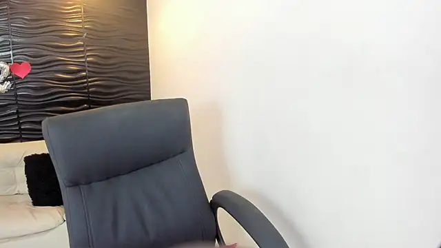 Snapshot of sofia_44 chatting on November 2025 01:11:02 PM sofia 44 online show from November 2025 01:11:02 PM