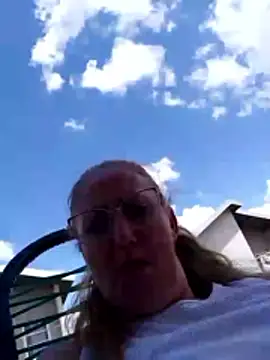 MILEIDE980 online show from February 2026 05:31:01 PM