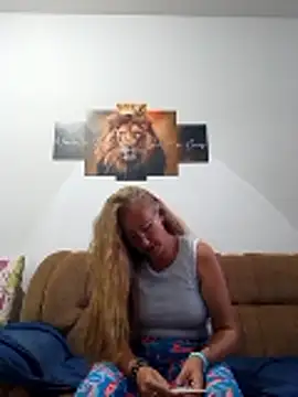 MILEIDE980 online show from February 2026 09:16:02 AM