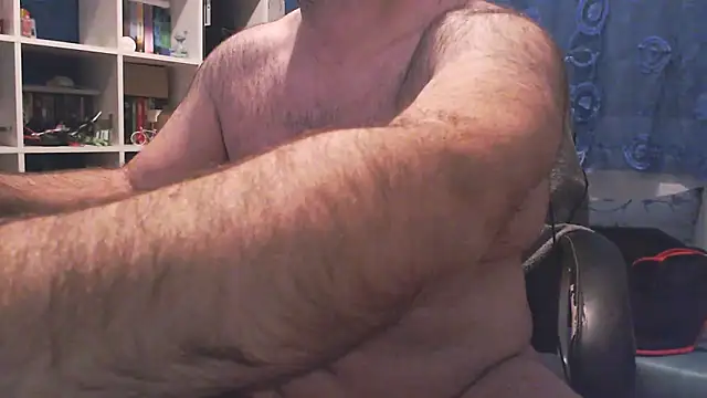 ravingr4d4 online show from March 2025 09:04:02 AM