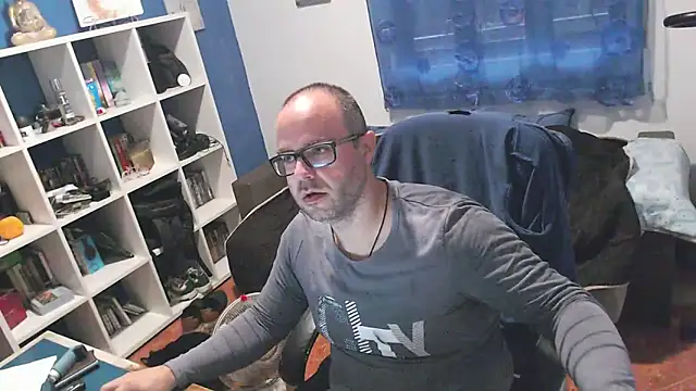 ravingr4d4 online show from November 2025 09:09:01 AM