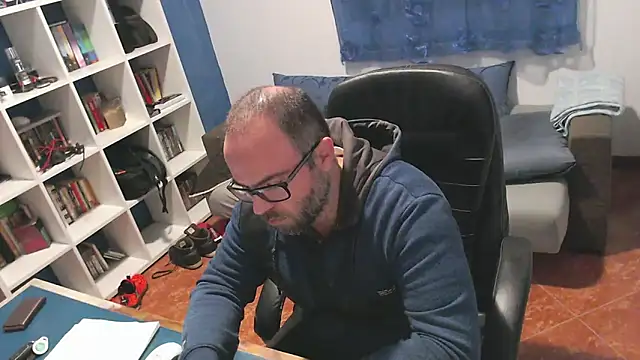 ravingr4d4 online show from November 2025 11:16:02 PM