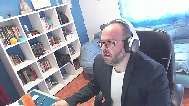 ravingr4d4 online show from January 2026 09:57:02 AM