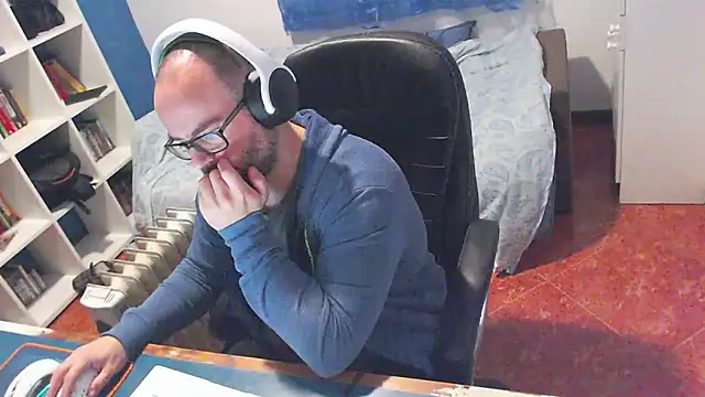 ravingr4d4 online show from February 2026 10:20:02 AM