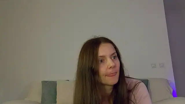 LilyRoselyn online show from October 2025 11:58:01 PM