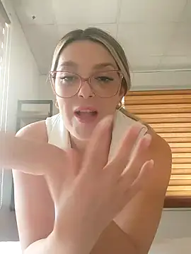 Snapshot of Daniela77771 chatting on February 2025 04:11:02 PM Daniela77771 online show from February 2025 04:11:02 PM