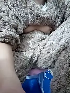 Snapshot of SweetGirl2k2 chatting on February 2025 08:22:01 AM SweetGirl2k2 online show from February 2025 08:22:01 AM