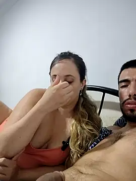 Snapshot of Karol_and_David_hotcouple chatting on March 2025 03:40:01 AM Karol and David hotcouple online show from March 2025 03:40:01 AM