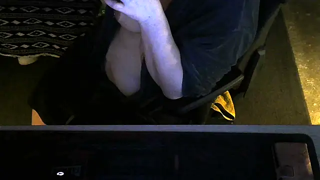 Silvia2277 online show from March 2026 09:53:02 PM