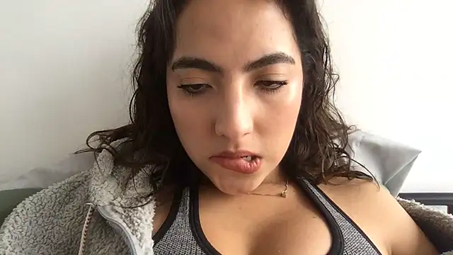 Snapshot of Sophi__a chatting on April 2026 07:38:02 PM Sophi a online show from April 2026 07:38:02 PM