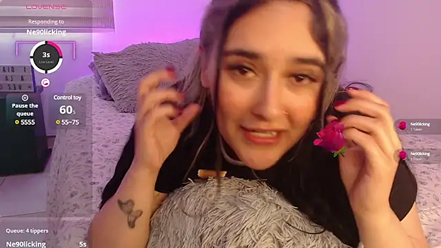 Snapshot of Megan_FE chatting on December 2024 04:30:01 PM Megan FE online show from December 2024 04:30:01 PM