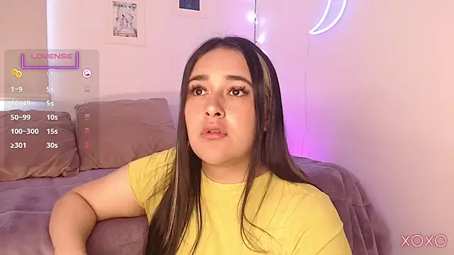 Snapshot of Megan_FE chatting on February 2025 01:54:01 PM Megan FE online show from February 2025 01:54:01 PM