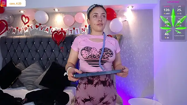 CaroFisher online show from February 2026 01:18:01 PM