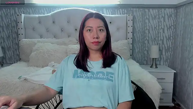 Snapshot of sexylaurita chatting on April 2026 02:26:01 PM sexylaurita online show from April 2026 02:26:01 PM