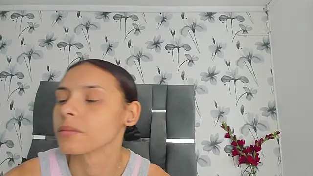 Ehotloveaxxx online show from September 2025 01:23:01 PM