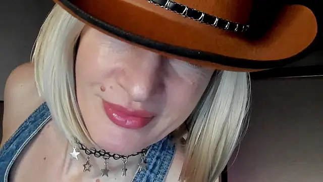 Snapshot of Dorothy_Meyer chatting on February 2025 05:02:02 AM Dorothy Meyer online show from February 2025 05:02:02 AM