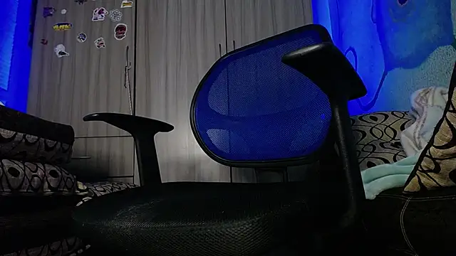 zacwatson  online show from February 2025 08:39:02 AM