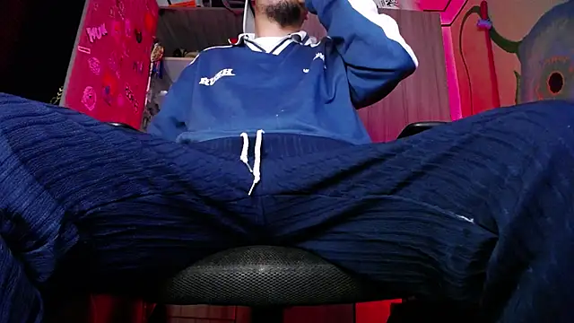 zacwatson  online show from October 2025 04:30:01 AM