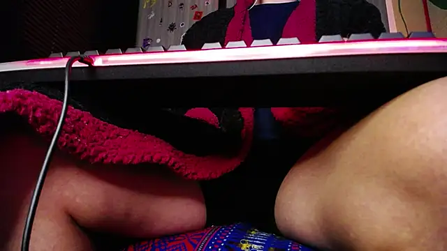 zacwatson  online show from October 2025 05:54:02 PM