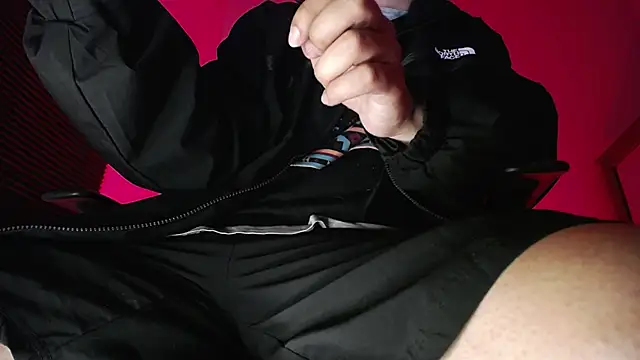 zacwatson  online show from October 2025 03:10:01 AM